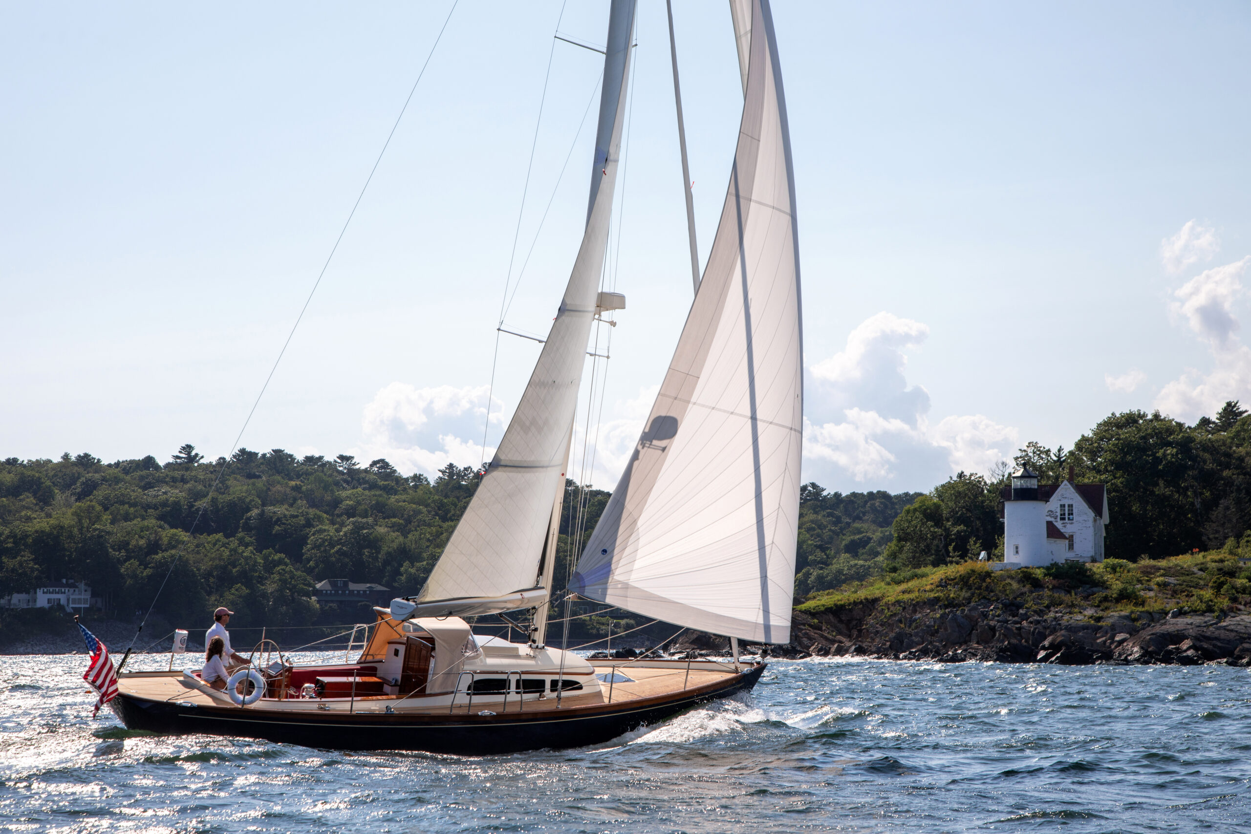 windsurf sailing yacht